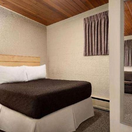 Thriftlodge Moose Jaw Zewnętrze zdjęcie