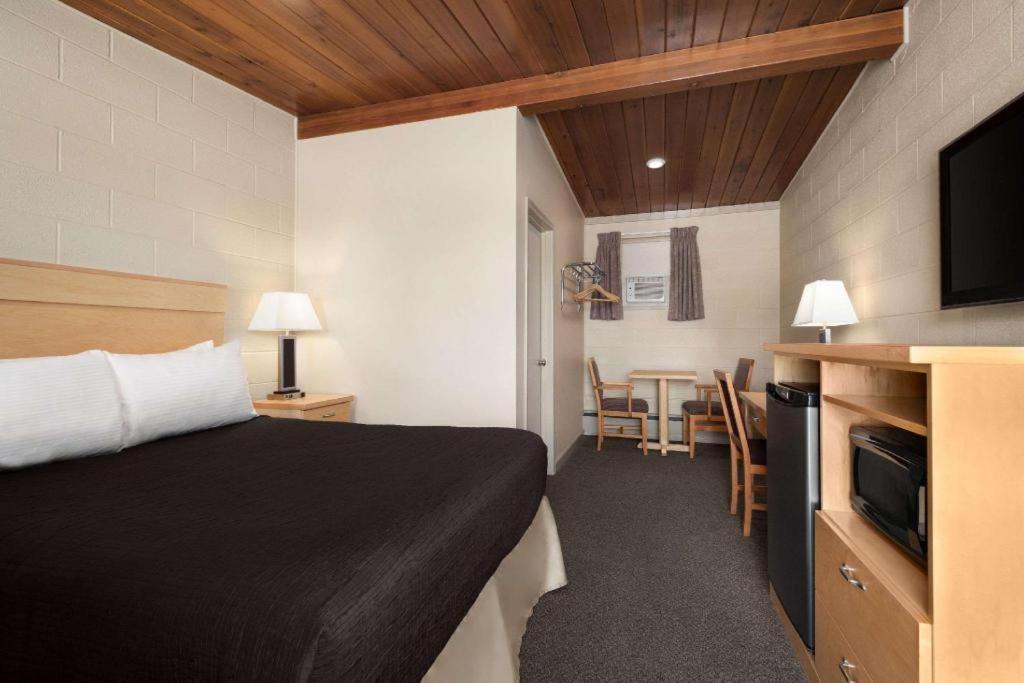 Thriftlodge Moose Jaw Zewnętrze zdjęcie