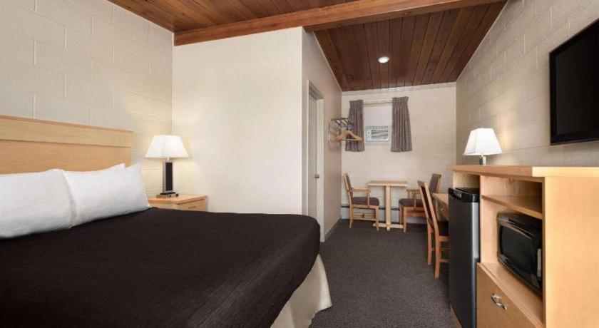 Thriftlodge Moose Jaw Zewnętrze zdjęcie