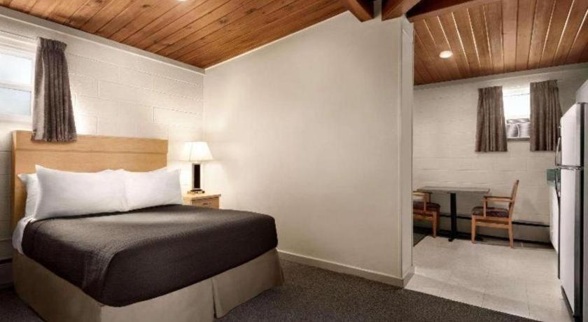 Thriftlodge Moose Jaw Zewnętrze zdjęcie