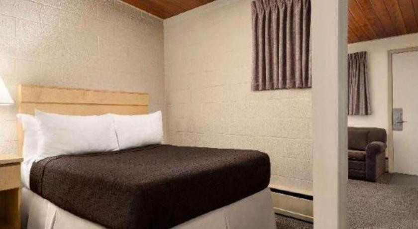 Thriftlodge Moose Jaw Zewnętrze zdjęcie