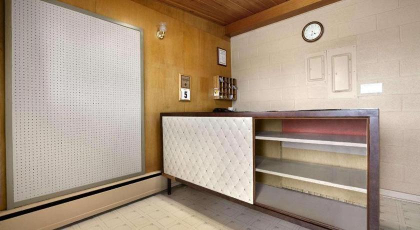 Thriftlodge Moose Jaw Zewnętrze zdjęcie